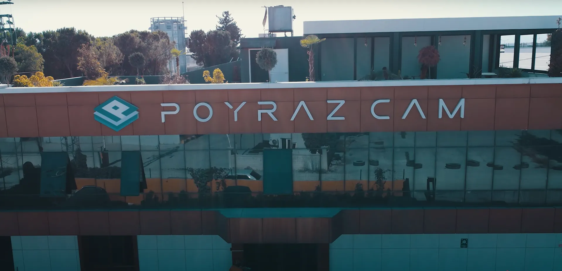 poyraz cam hero